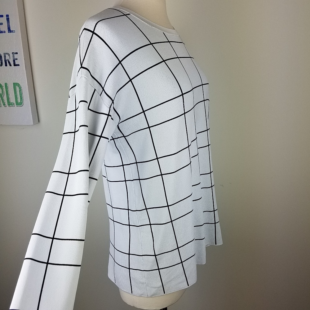 Halogen white and black block pattern top size med - Picture 4 of 7